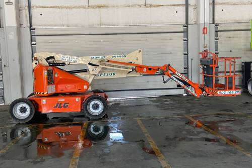 Plataforma artículada JLG E 450 AJ